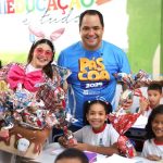 Entrega de ovos de páscoa (50)